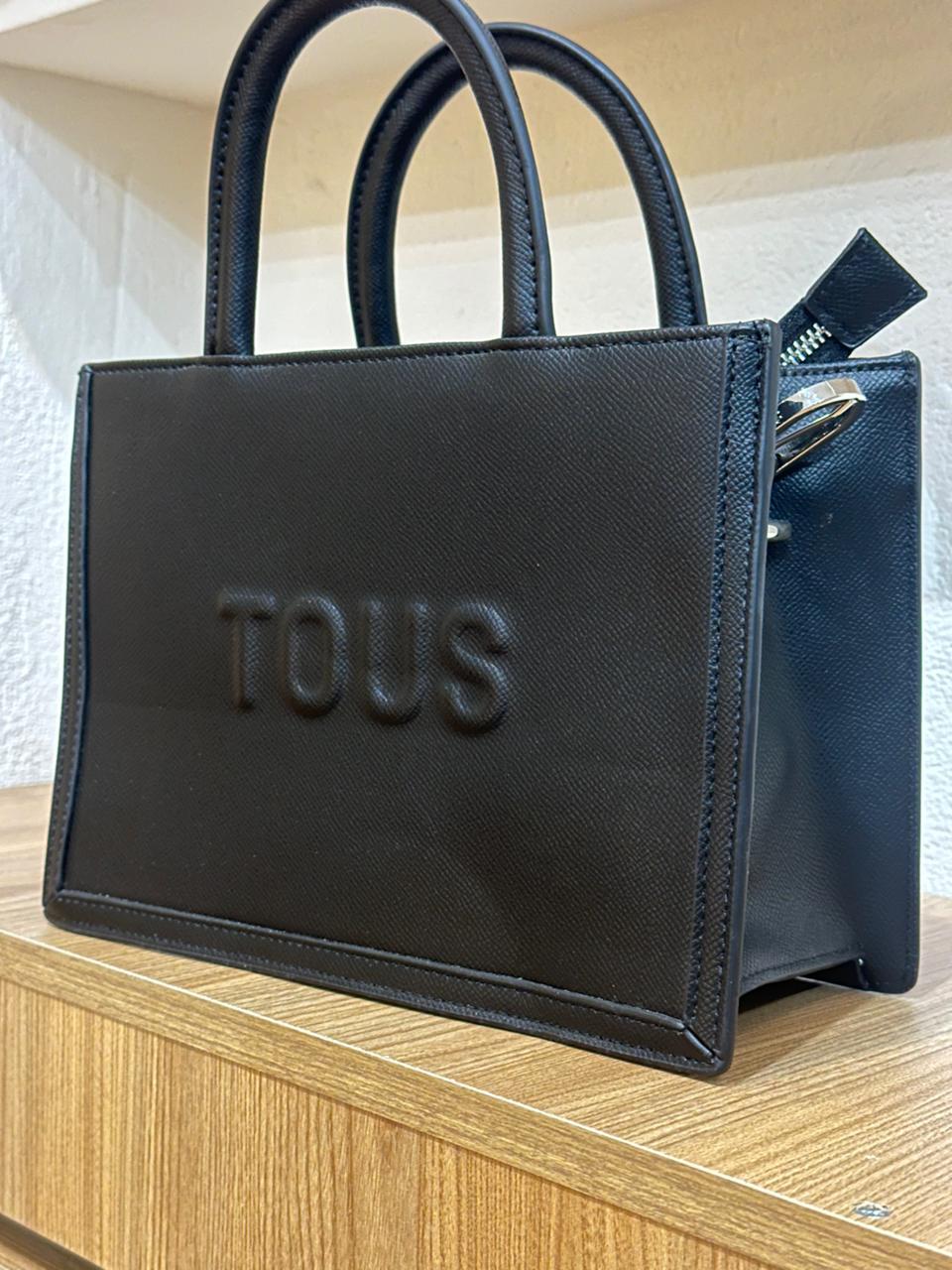 TOTE TOUS