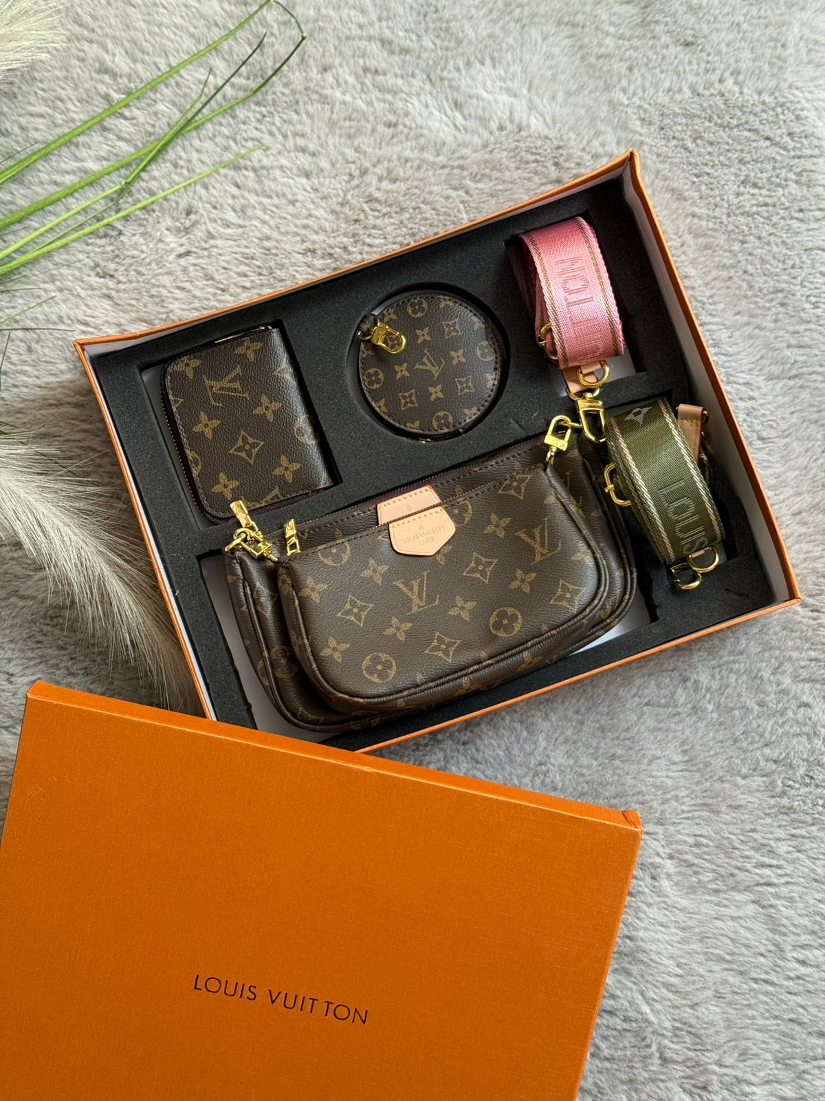 SET LV MULTIPOCHETTE