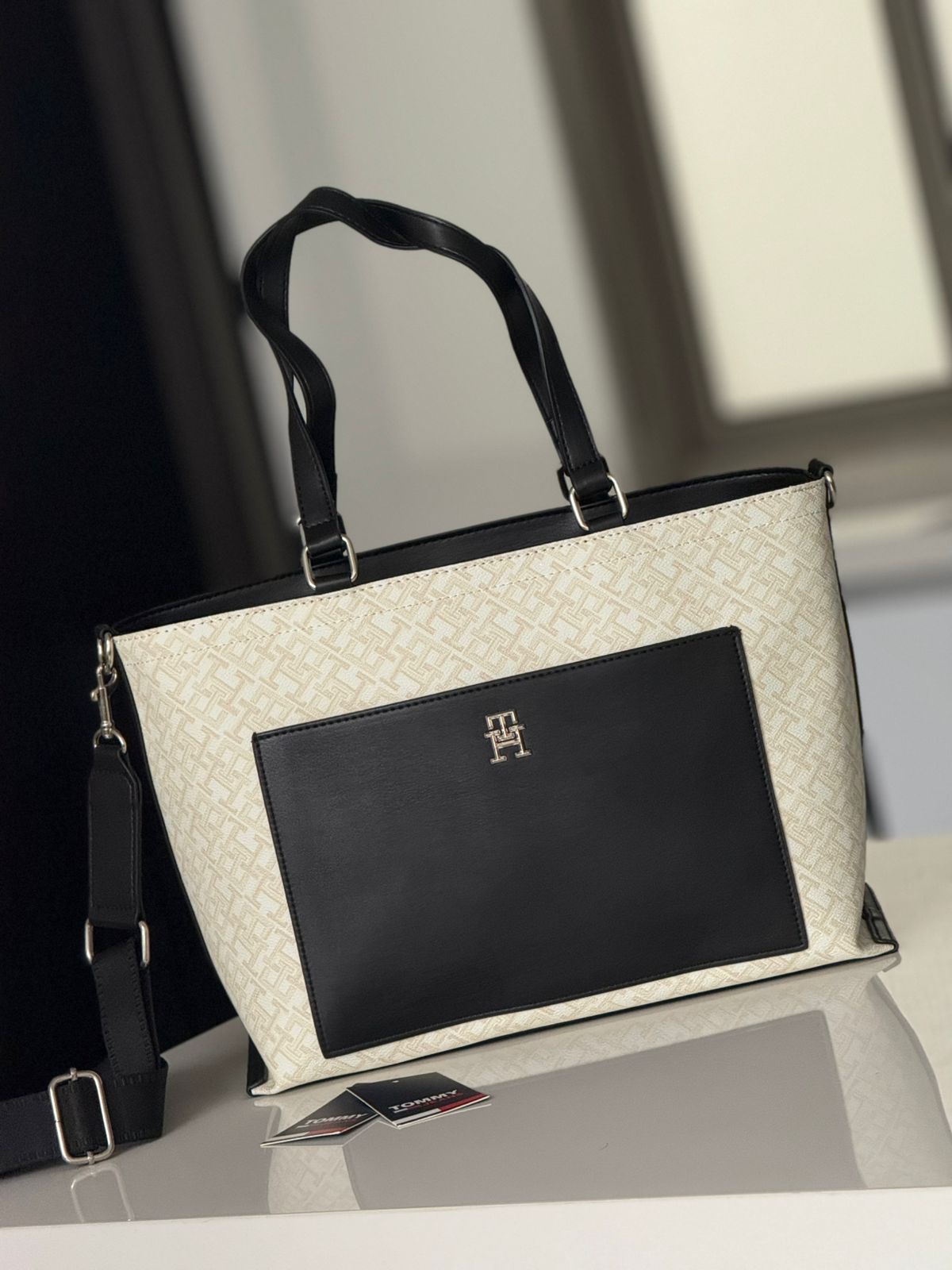 BOLSO TOMMY HILFIGER