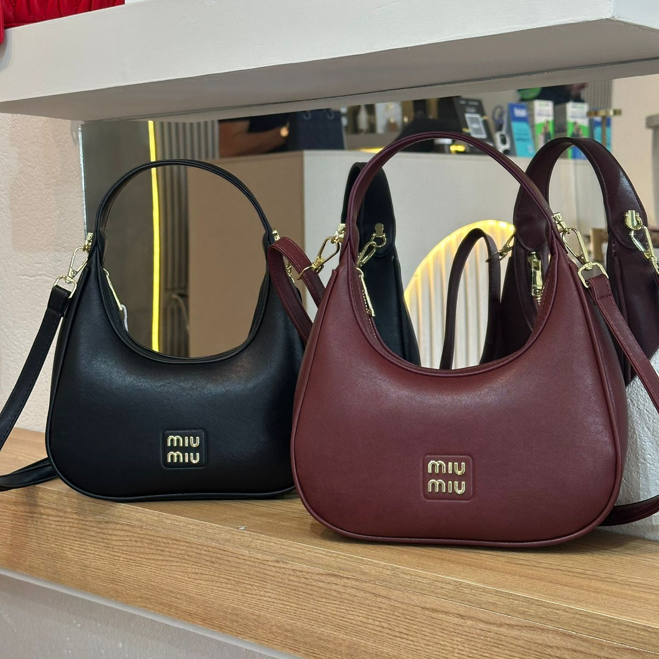 MANOS LIBRES MIU MIU